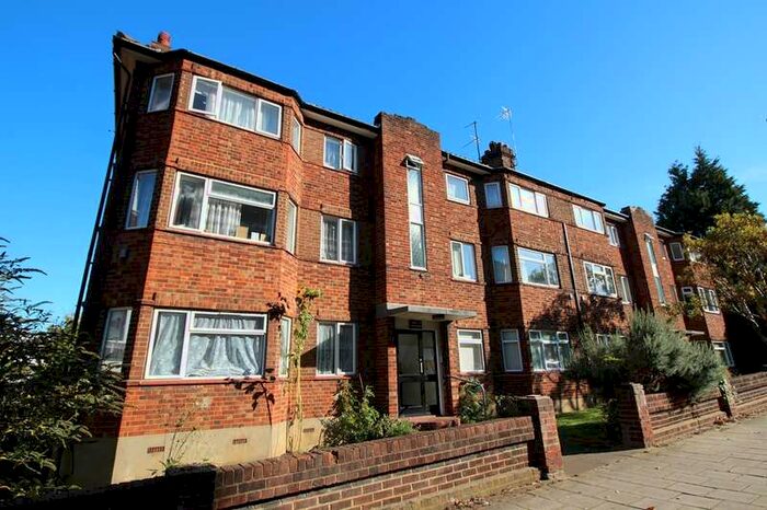 2 Bedroom Flat To Rent In Garrison Court, Hitchin, SG4