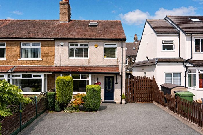 3 Bedroom Semi-Detached House For Sale In Billingwood Drive, Rawdon, Leeds, West Yorkshire, LS19
