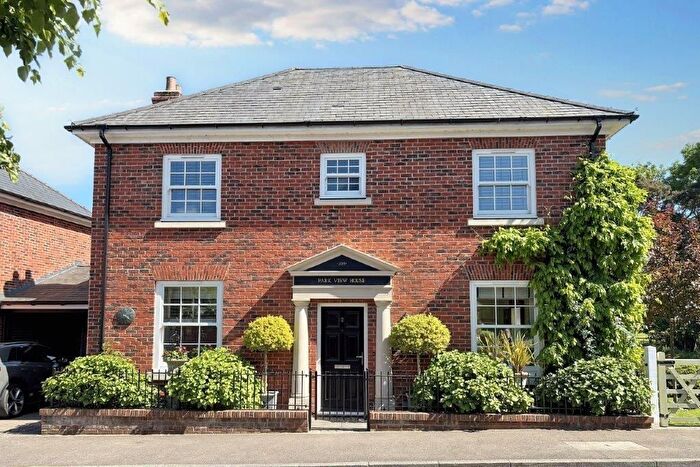 4 Bedroom Detached House For Sale In Three Fields Road, Tenterden, Kent, TN30