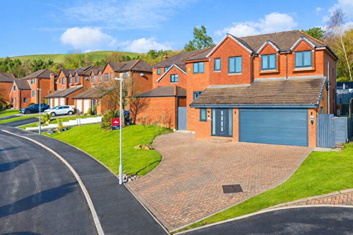 4 Bedroom Detached House For Sale In Kirkhill Avenue, Haslingden, Rossendale, BB4