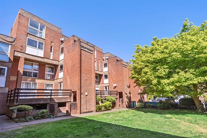 2 Bedroom Apartment For Sale In Hornbeam House, Manor Road, Sidcup, DA15
