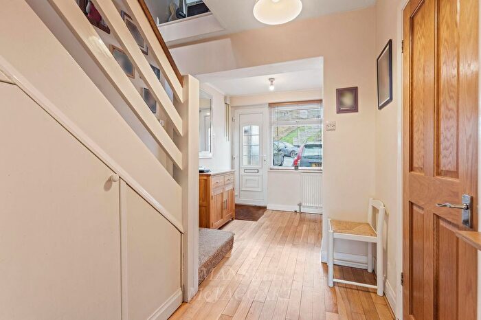 3 Bedroom Semi-Detached House For Sale In Willow Ridge, Turners Hill, RH10