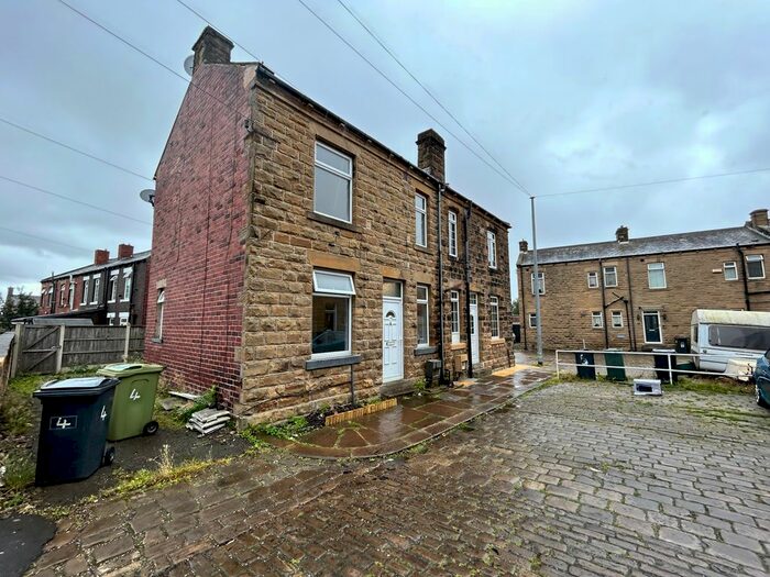 2 Bedroom Semi-Detached House To Rent In William Street, Staincliffe, Dewsbury, WF13