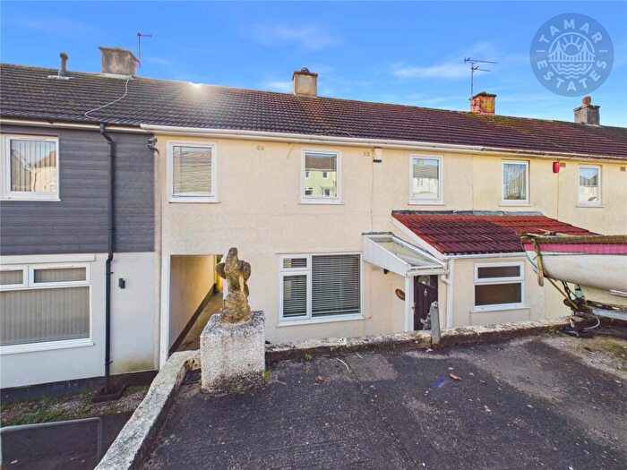 3 Bedroom Semi Detached House For Sale In Taunton Avenue, Plymouth, Devon, PL5