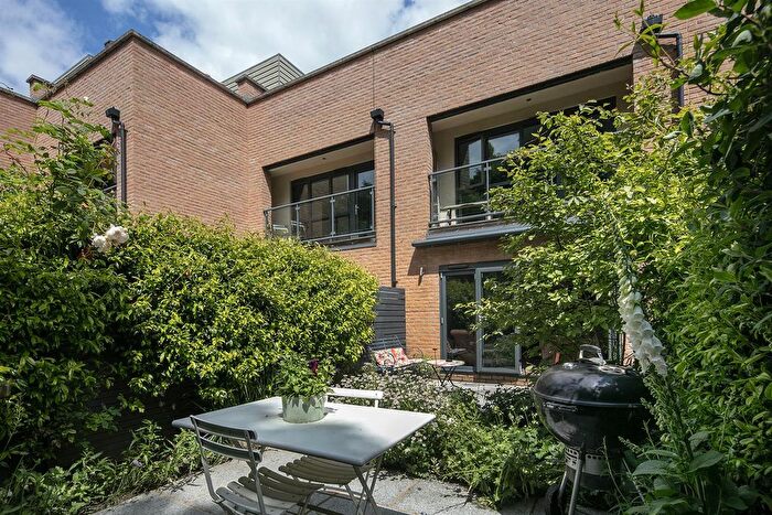 3 Bedroom Terraced House For Sale In Glenton Mews, Nunhead, SE15