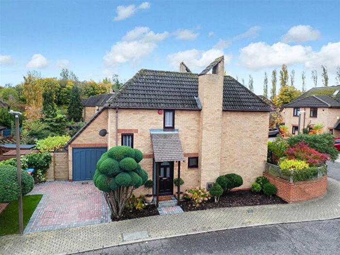 3 Bedroom Detached House For Sale In Bernay Gardens, Bolbeck Park, Milton Keynes, MK15