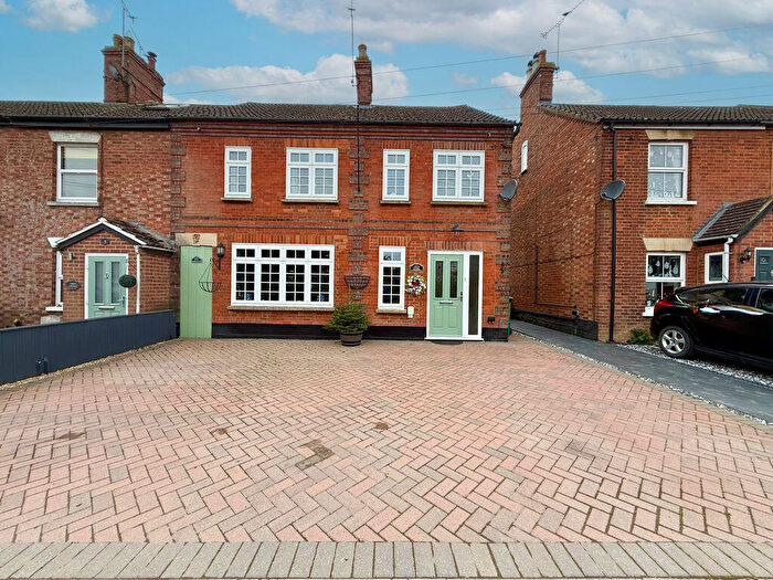 4 Bedroom Cottage For Sale In George Street, Wing, LU7