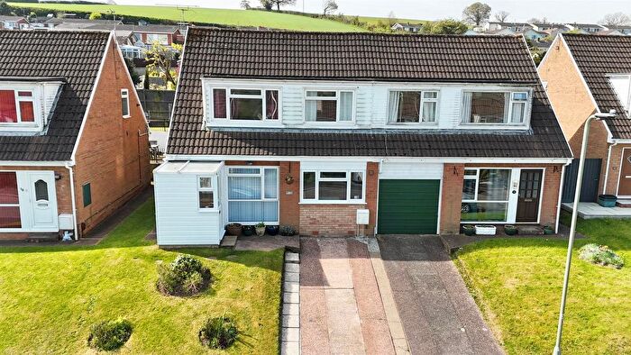 4 Bedroom Semi-Detached House For Sale In Alstone Road, Tiverton, EX16
