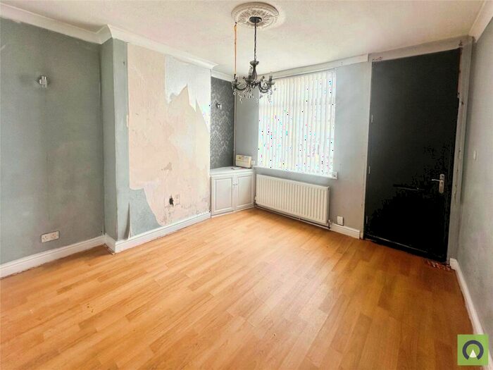 2 Bedroom End Of Terrace House For Sale In Kingsley Street, Kirkby-in-Ashfield, Nottingham, Nottinghamshire, NG17
