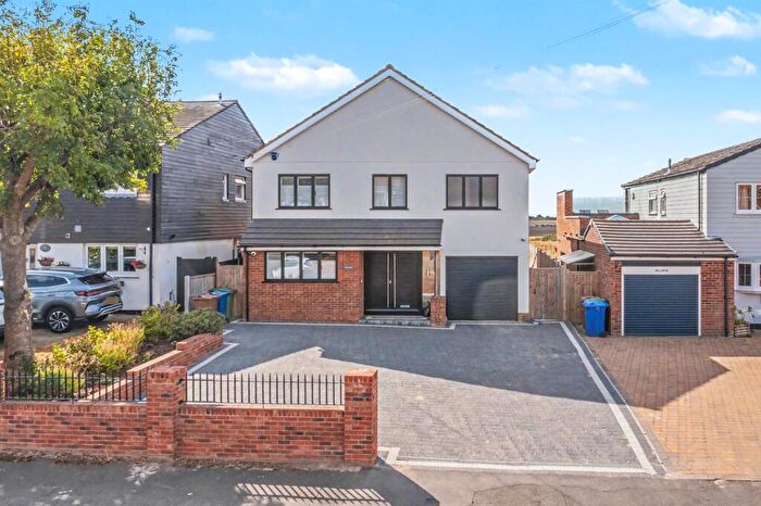 5 Bedroom Detached House For Sale In Orsett Road, Horndon-On-The-Hill, Stanford-Le-Hope, SS17