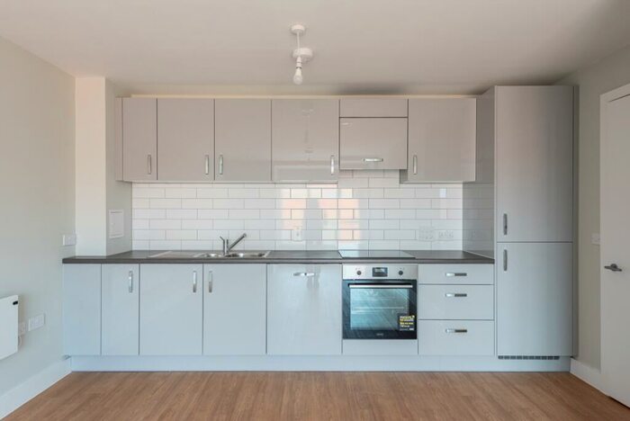 2 Bedroom Apartment To Rent In Market Street Newbury, RG14