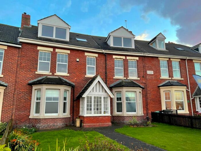 2 Bedroom Flat To Rent In Southcliff, Whitley Bay, NE26