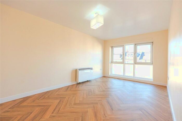 2 Bedroom Apartment To Rent In Caledonian Road, Holloway, London, N7