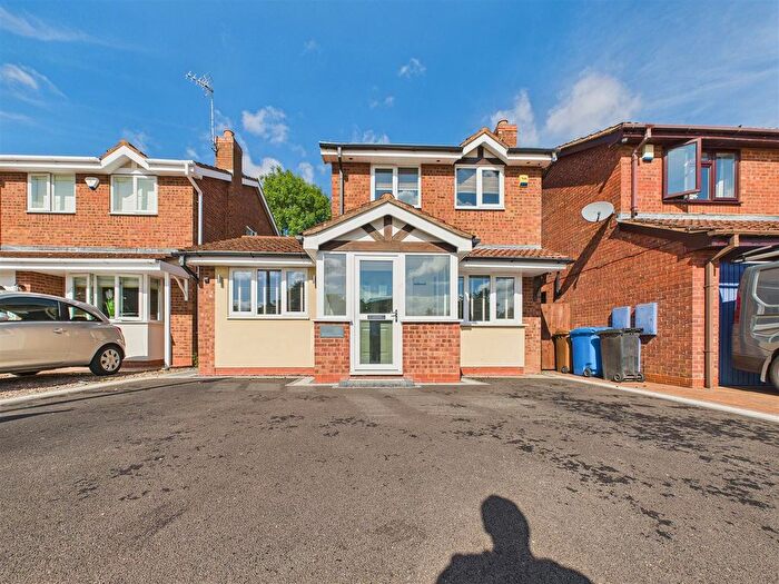3 Bedroom Detached House For Sale In Wordsworth Close, Armitage, Rugeley, WS15