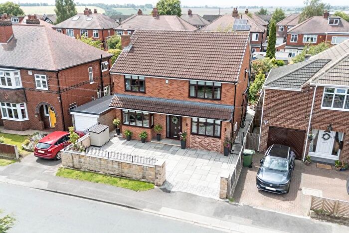 4 Bedroom Detached House For Sale In Highfield Road, Pontefract, WF8