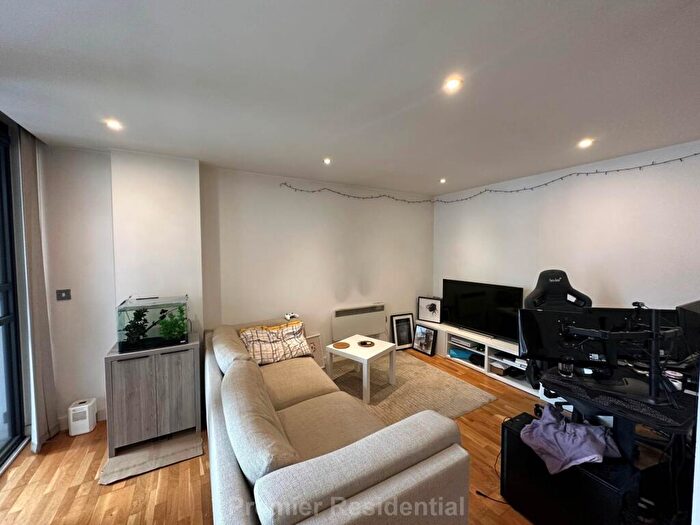2 Bedroom Apartment To Rent In Jordan Street, Manchester, M15