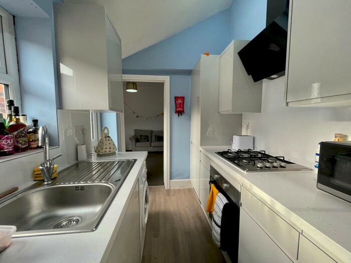 4 Bedroom Terraced House To Rent In Westfield Street, Lincoln, LN1