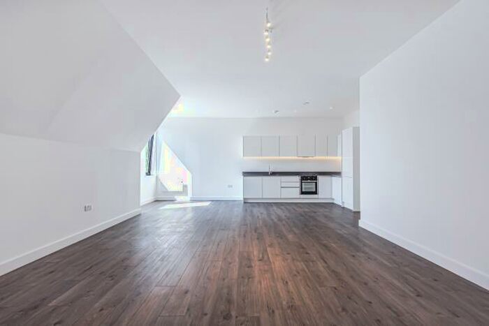 1 Bedroom Apartment To Rent In Bracknell, Berkshire, RG12