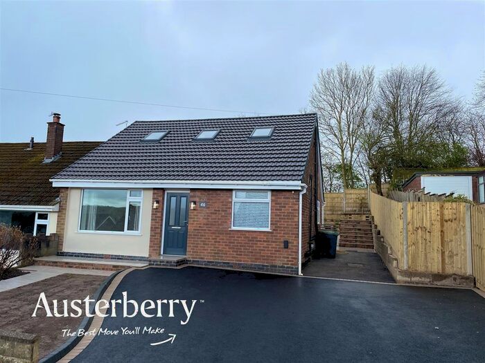 3 Bedroom Semi-Detached Bungalow To Rent In Axon Crescent, Weston Coyney, Stoke-On-Trent, ST3