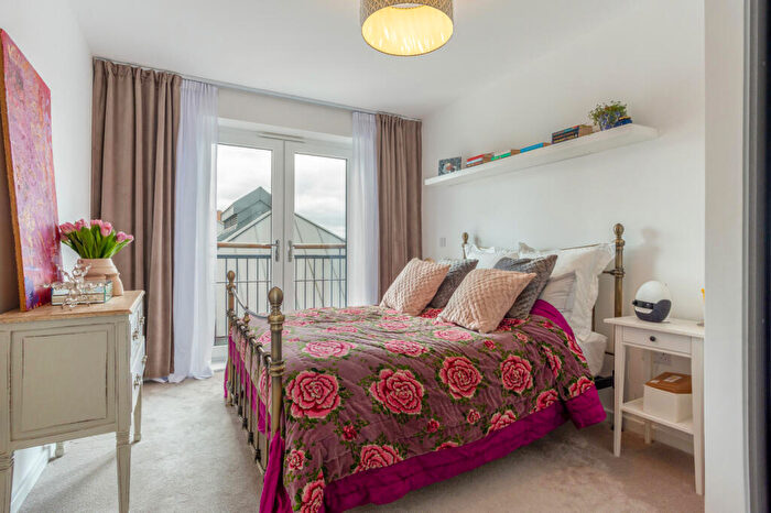 2 Bedroom Apartment To Rent In Cambridge Place, Farnham, Surrey, GU9