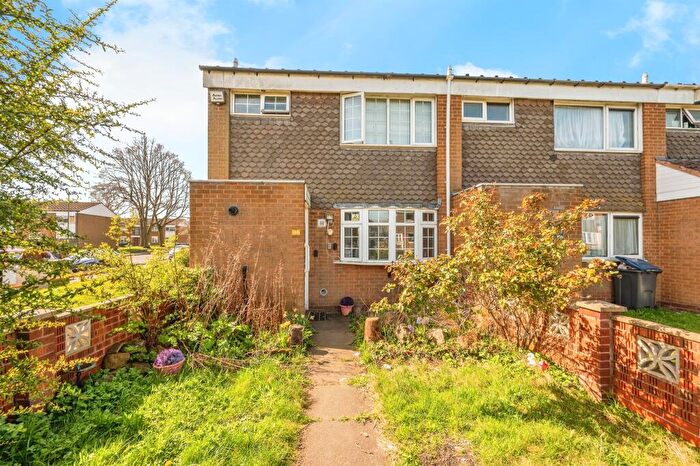 3 Bedroom End Of Terrace House For Sale In Berkeley Road, Birmingham, B25