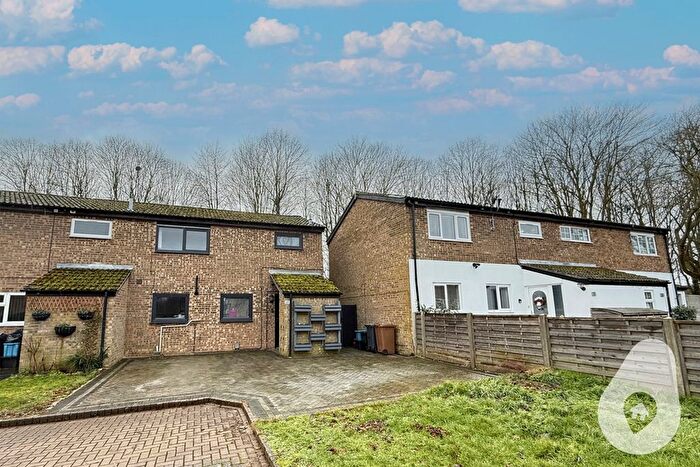 3 Bedroom Semi Detached House For Sale In Blenheim Way, Stevenage, Hertfordshire, SG2