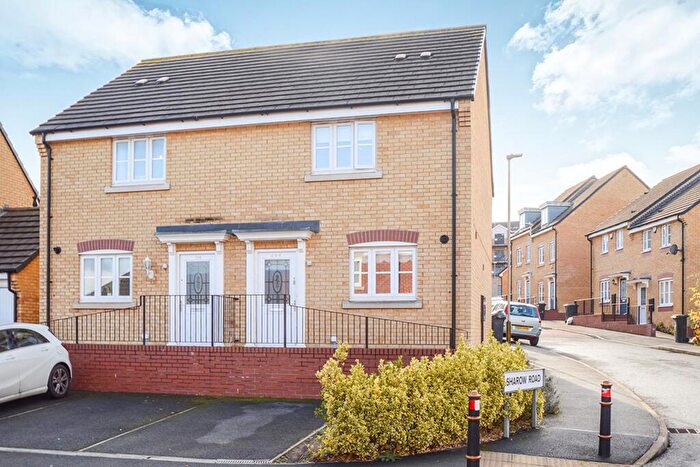 3 Bedroom Semi Detached House To Rent In Brompton Road, Hamilton, Leicester, LE5