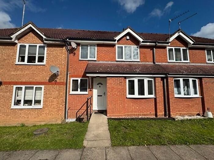 2 Bedroom Property To Rent In Eagle Close, Waltham Abbey, EN9