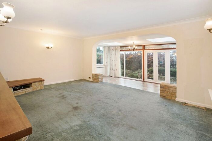 2 Bedroom Bungalow For Sale In Southdowns Road, Dawlish, EX7