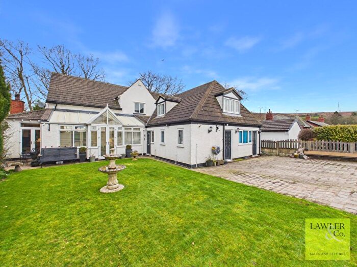 4 Bedroom Detached House For Sale In The Cottage, Mottram Road, Stalybridge, Greater Manchester, SK15