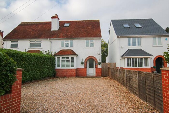 4 Bedroom Semi-Detached House For Sale In Loddon Bridge Road, Woodley, Reading, RG5