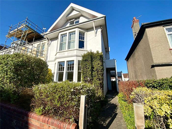 2 Bedroom Flat To Rent In Dundonald Road, Redland, Bristol, BS6