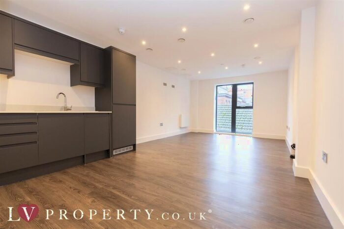 2 Bedroom Apartment To Rent In Severn Street, Birmingham, B1