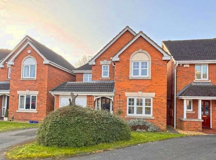 4 Bedroom Detached House To Rent In Deacon Close, Rugby, CV22