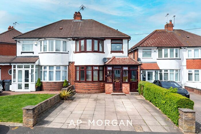 3 Bedroom Semi Detached House For Sale In Eltonia Croft, Birmingham, West Midlands, B26