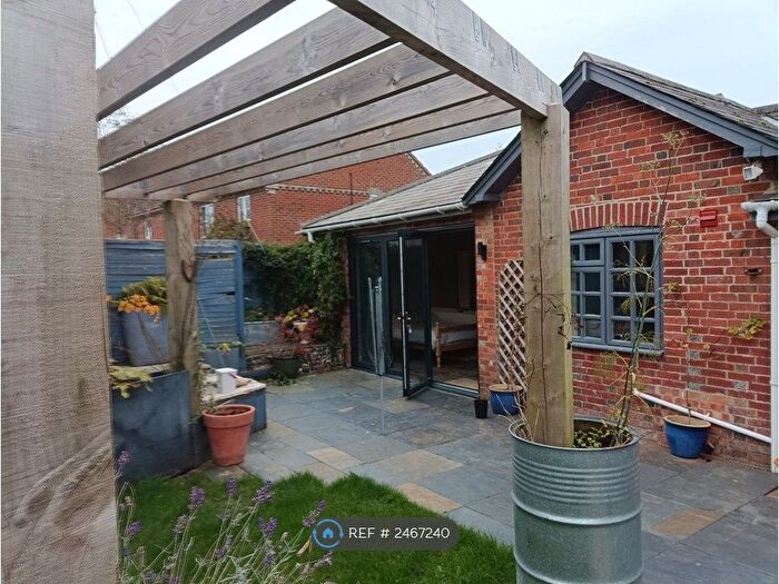 1 Bedroom Flat To Rent In Knighton Rd, Salisbury, SP5