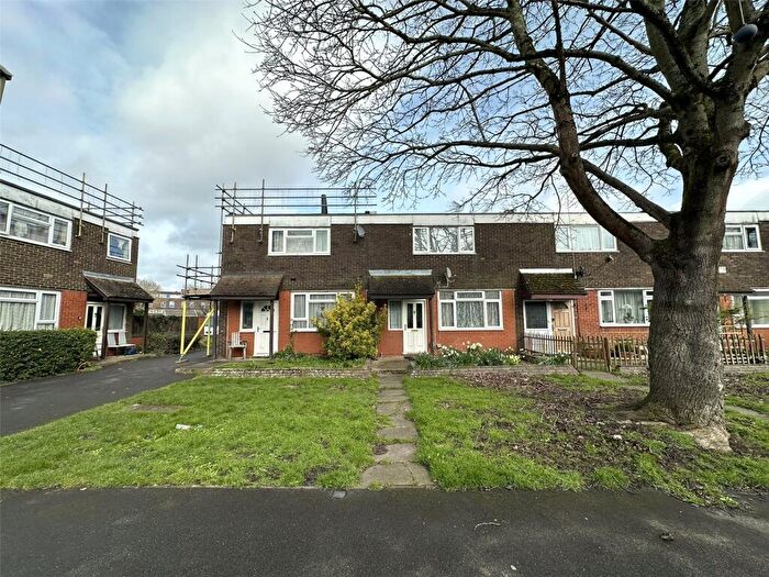 2 Bedroom Terraced House For Sale In Austen Road, Farnborough, Hampshire, GU14