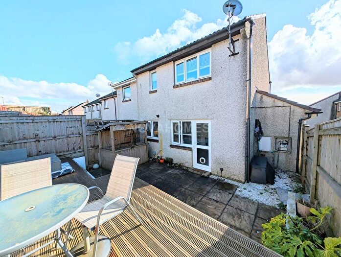 1 Bedroom Terraced House For Sale In Holmer Down, Woolwell, PL6