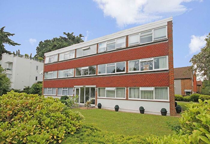 2 Bedroom Flat To Rent In Wellesley Road, Strawberry Hill, TW2