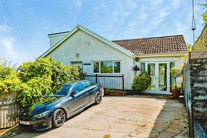 4 Bedroom Detached Bungalow For Sale In Cildaudy Road, Coytrahen, Bridgend, CF32