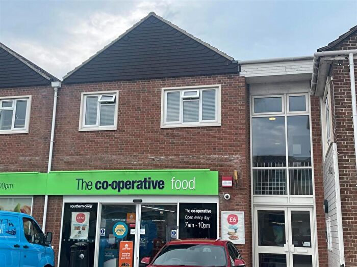 1 Bedroom Flat For Sale In School Road, BS30