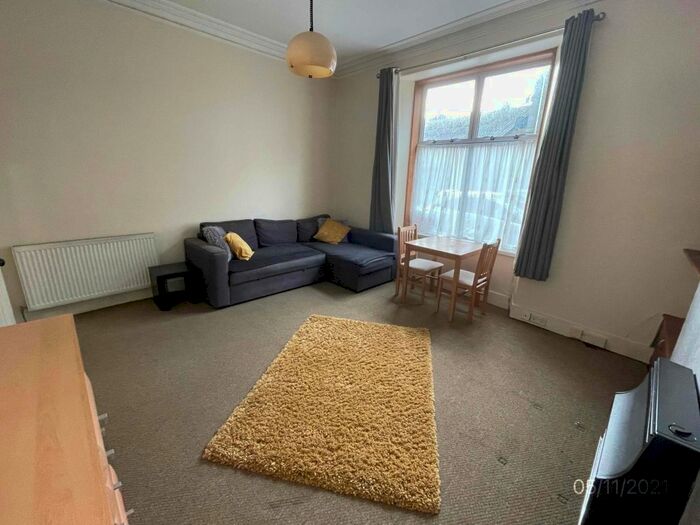 1 Bedroom Flat To Rent In Hollybank Place, Ground Floor Left, Aberdeen, AB11