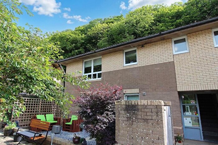 2 Bedroom Flat For Sale In Old Station Court, Portpatrick, DG9