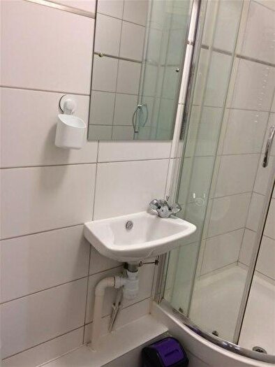 1 Bedroom House To Rent In Ashurst Way, Rosehill, Oxford, OX4