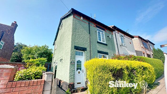 3 Bedroom Semi-Detached House For Sale In Springwell Street, Huthwaite, NG17