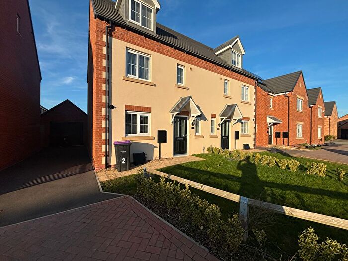 4 Bedroom Town House To Rent In Bluebell Road, Holdingham, Sleaford, NG34