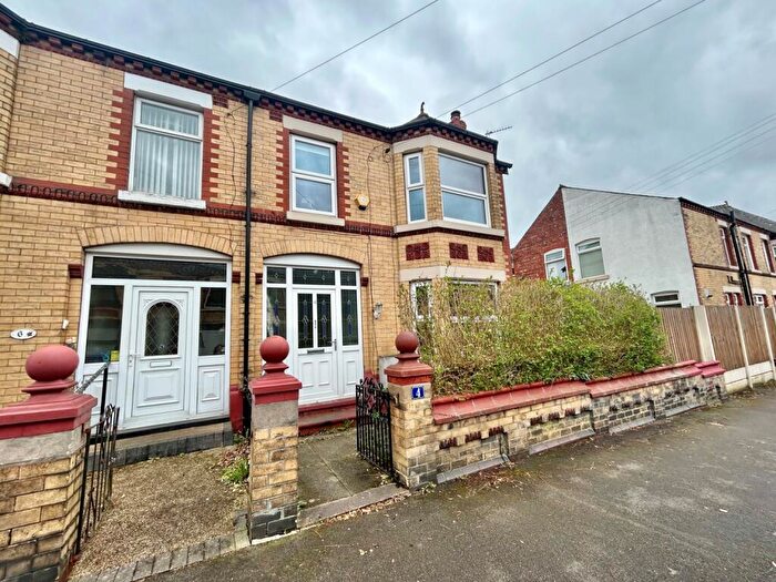 4 Bedroom Semi Detached House To Rent In Woodville Grove, Stockport, Cheshire, SK5