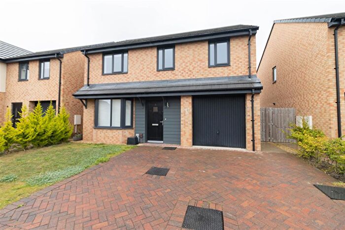 4 Bedroom Detached House To Rent In Eden Park Court, Kenton Bank Foot, Newcastle Upon Tyne, NE13