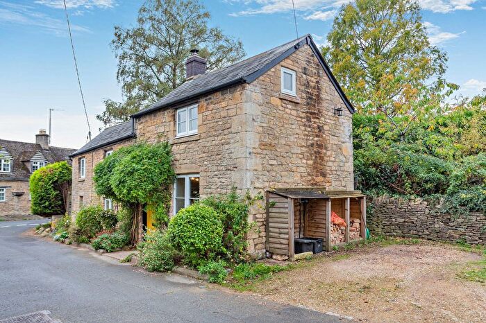 2 Bedroom Detached House For Sale In Harnham Lane, Withington, Cheltenham, Gloucestershire, GL54