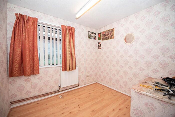 3 Bedroom Terraced House For Sale In Woodborough Road, Mapperley, Nottingham, NG3
